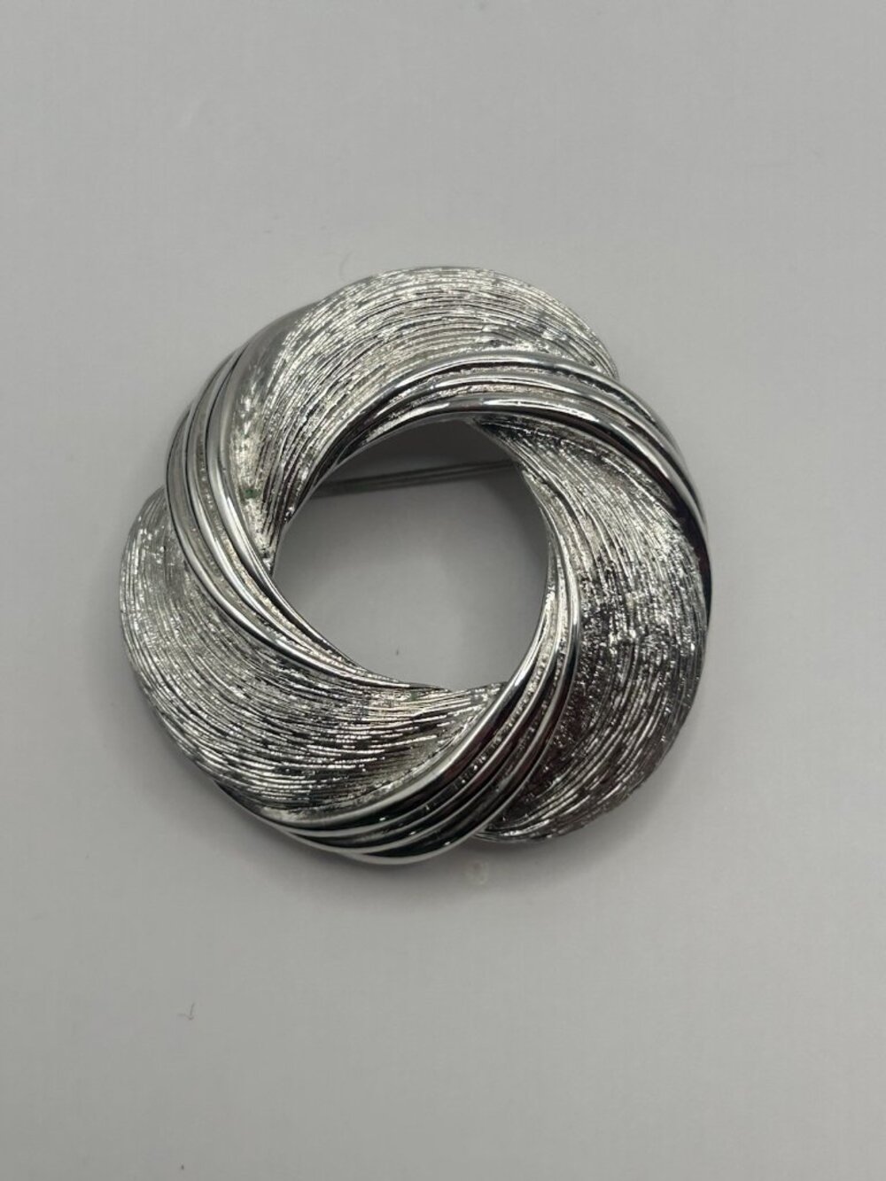 Vintage Monet Silver Tone Textured Knot Circle Brooch Pin Classic Design